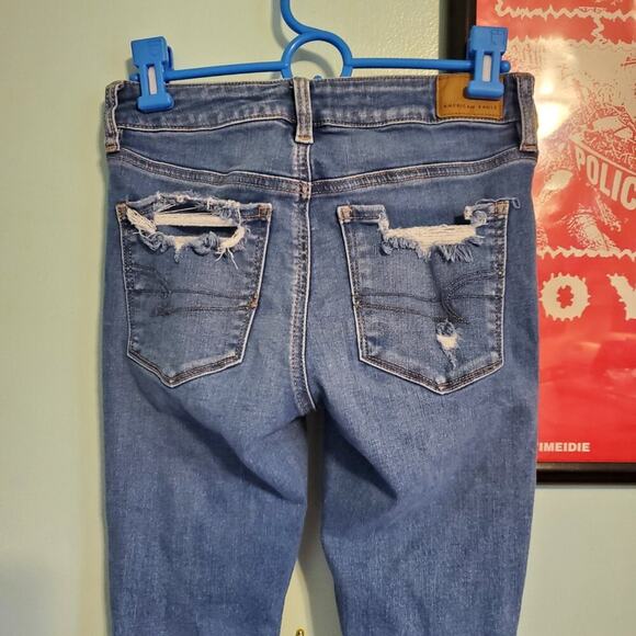 American Eagle Heavily Distressed Stretch Skinny Jeans Distressed Medium Wash - Picture 5 of 12